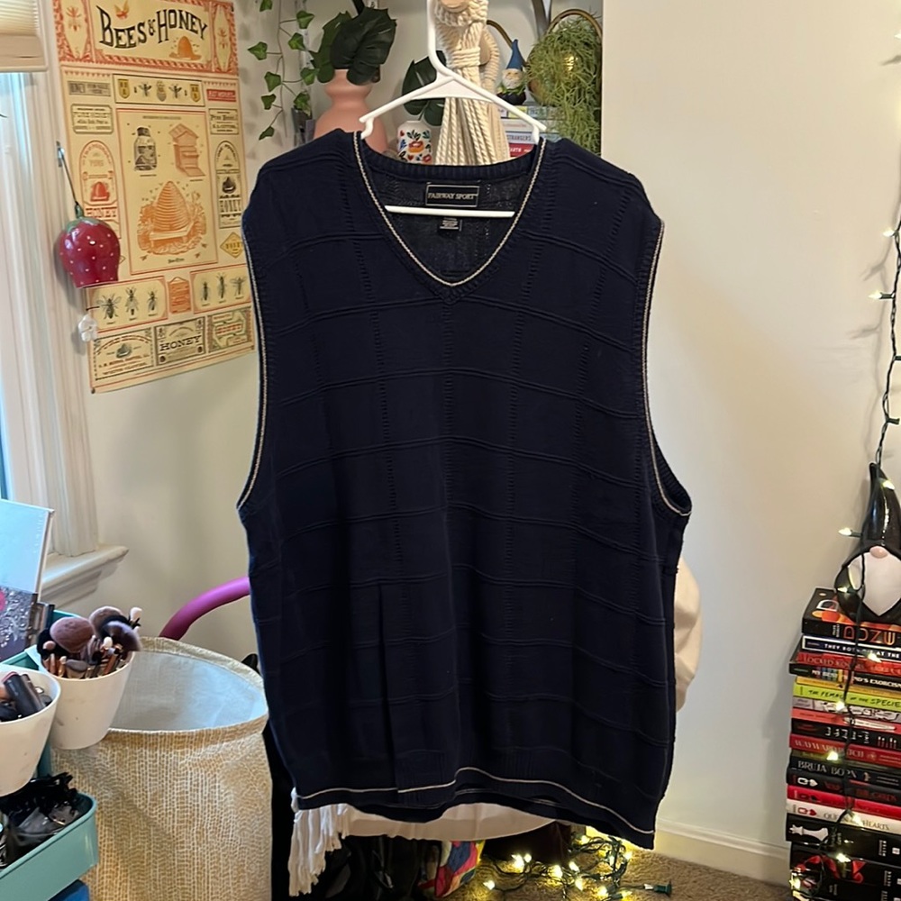 X-Large sweater vest- Dark blue with tan lining